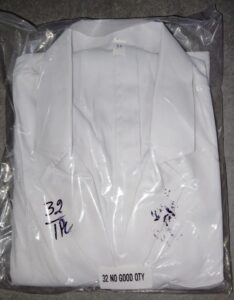 LAB COAT 32 NO GOOD QUALITY MRP RS 450(RACK G2M2)