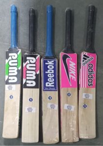 ////CRICKET WOODEN BAT 1 NO. MRP RS 265
