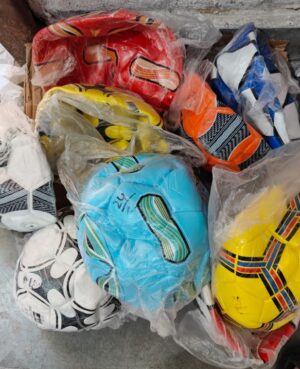 __FOOTBALL 5 NO. BIG MRP RS 325