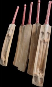 __SCOOP BAT DOUBLE BLADE KASHMIRI BELOW MRP RS 2250