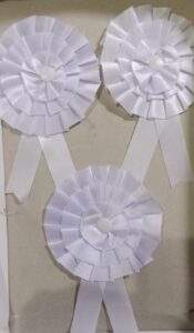 __WHITE COLOUR 3 FOUL BATCHES OR BADGES MRP 15 RACK G2H3