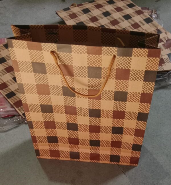 __ GIFT BAG MRP 35 HANGING ON WALL