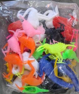 __SMALL PLASTIC BIRDS + ANIMALS SINGLE PIECE MRP RS 15 (PLASTIC BOX 2)