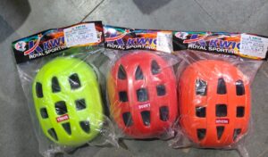 __KWICK SKATING HELMET PLASTIC MRP RS 299 RACK C1